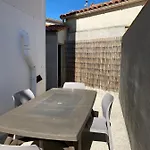 Centre Grand T2** Avec Cour 100mplage Châtelaillon-Plage