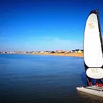 דירה Centre Grand T2** Avec Cour 100mplage