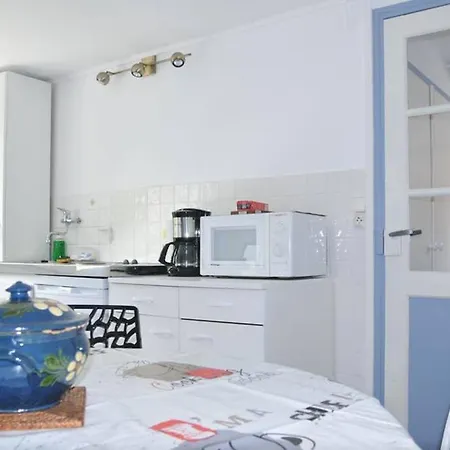 Centre Grand T2** Avec Cour 100mplage *