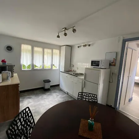 Centre Grand T2** Avec Cour 100mplage * Chatelaillon-Plage