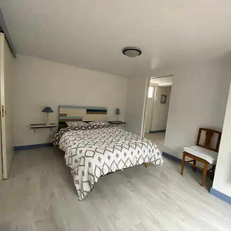 Centre Grand T2** Avec Cour 100mplage Apartament