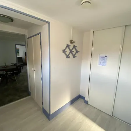 Centre Grand T2** Avec Cour 100mplage *