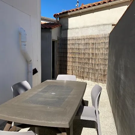 Centre Grand T2** Avec Cour 100mplage Châtelaillon-Plage